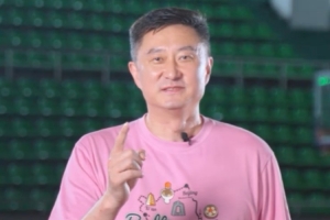 杜锋邀请你报考华南师范大学:昔日带队依赖经验,学习心理学后沟通效率更上一层楼