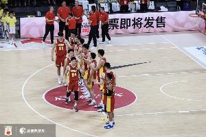 媒体人:国足无缘世界杯,中国男篮还能进世界杯吗?