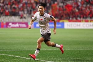 毛伟杰:首秀即首发,站稳脚跟仍需努力