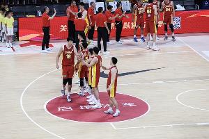 直播吧：世预赛对抗中国台北 中国男篮12人阵容维持原状