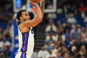 特雷·莱尔斯加盟NBA！队记曝：与森林狼签订一年短期合同