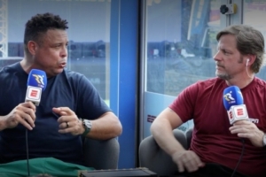 大罗表示:拥有安帅巴西占据优势,首战紧张致球员表现不佳