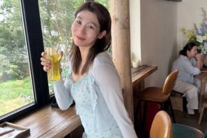 北京女篮队员李一凡分享照片：挚友是这条路上最好的疗愈良方