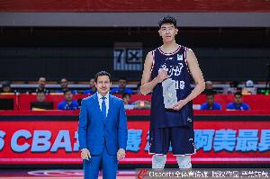 解说：徐昕与杜锋情绪积压已久，未来重返广东队可能性较低