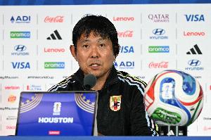 本田圭佑论日本国家队执教:愿意接受一年执教挑战,若未获亚洲杯冠军则即刻下课