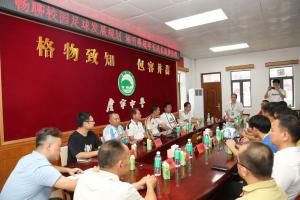 广宁中学五名粤超球员回访母校，昔日名宿望山区育出国脚