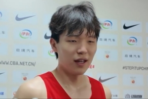 杨瀚森表示:今晚将全力拼搏,通过训练和场上磨合,共同打出默契