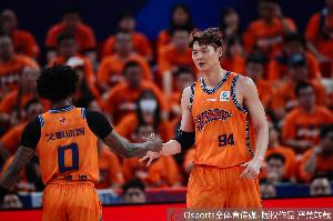 北京媒体:中国CBA新赛季10月16日开赛 每队最多可注册三名外援
