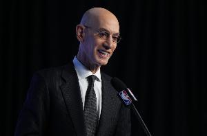 NBA官方：本季夏季联赛将试用配备传感器的智能篮球