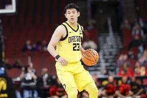 媒体人：后防线如此薄弱，郭士强难道真的不考虑召回林葳了吗？
