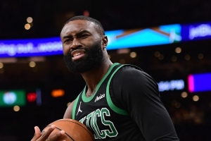 Windhorst:绿军交易布朗非因换字母所迫,而是早已计划